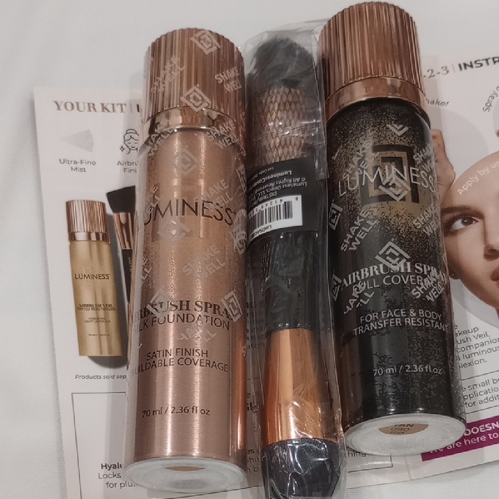 Luminess Airbrush Spray Foundation - Bronze and Black